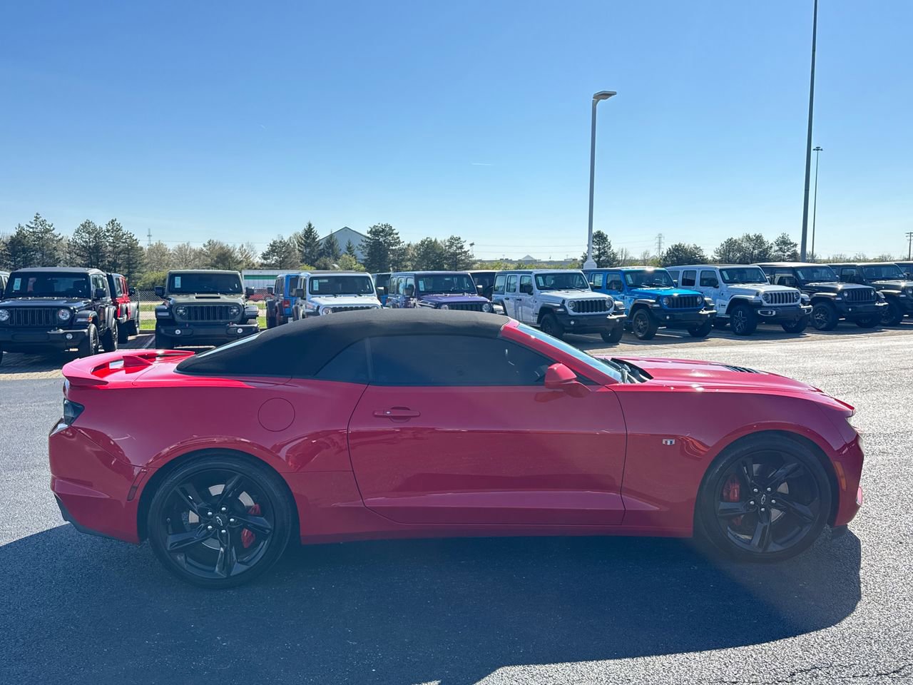 Used 2022 Chevrolet Camaro SS RWD image 2