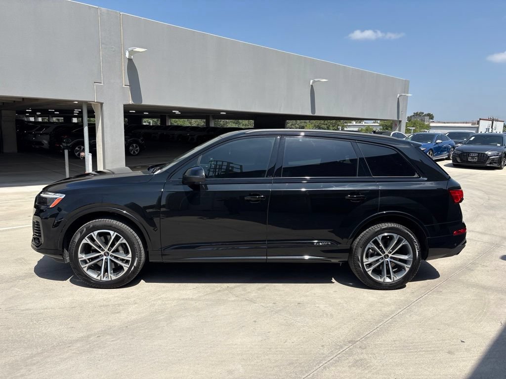 Used 2026 Audi Q7 3.0T Premium w/ Convenience Plus Package AWD/4WD image 9
