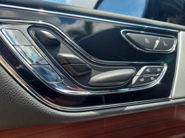Certified 2023 Lincoln Navigator Reserve AWD/4WD image 24