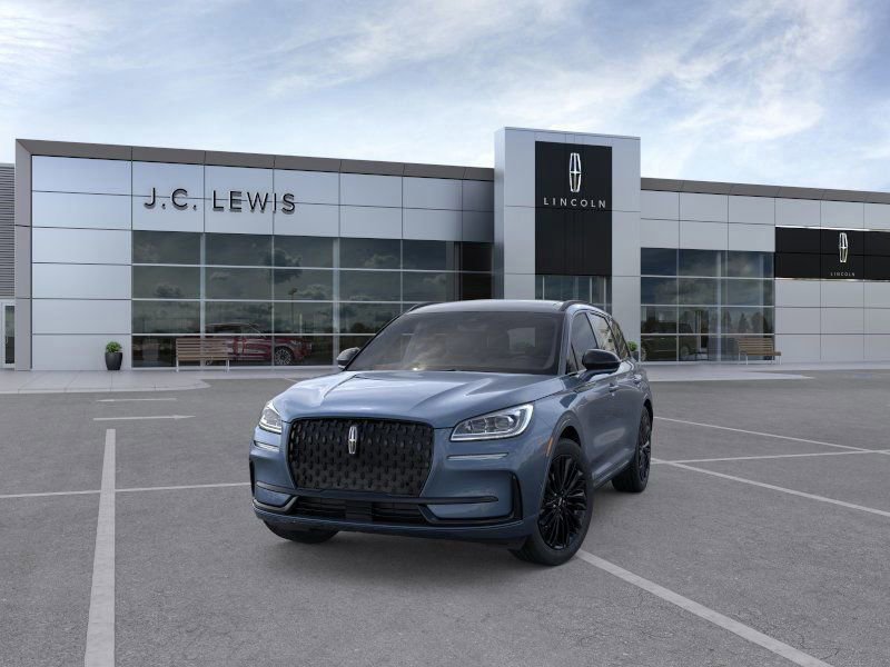 New 2025 Lincoln Corsair Reserve w/ Equipment Group 202A image 3