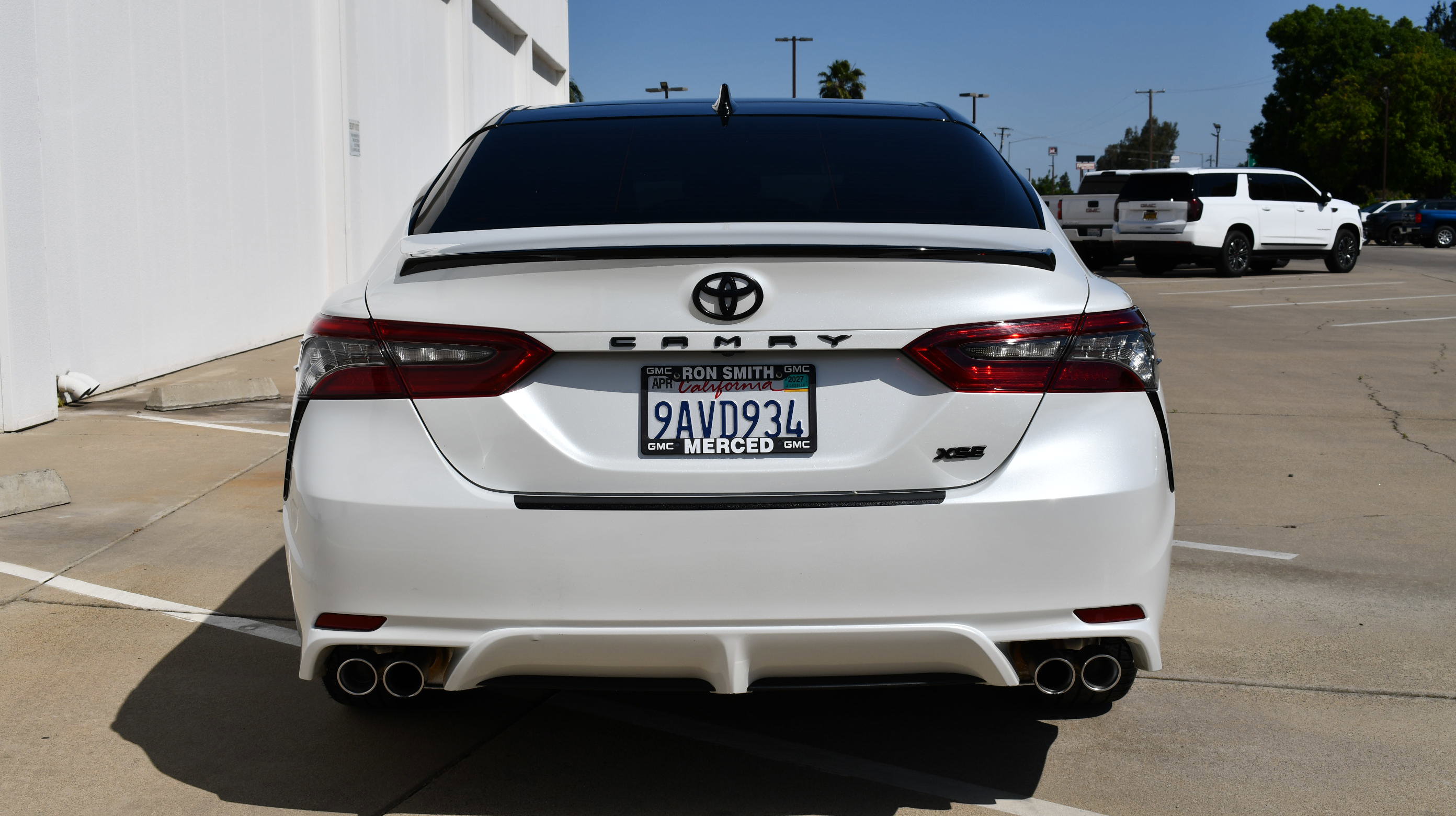 Used 2022 Toyota Camry XSE FWD image 8