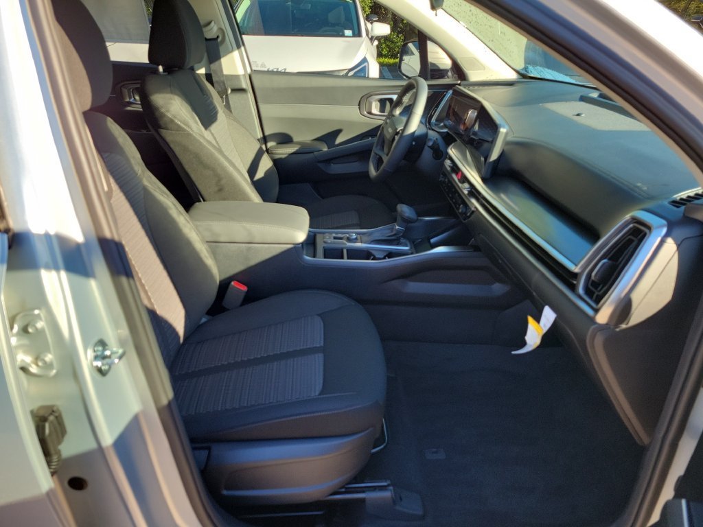 New 2026 Kia Sorento LX FWD image 5