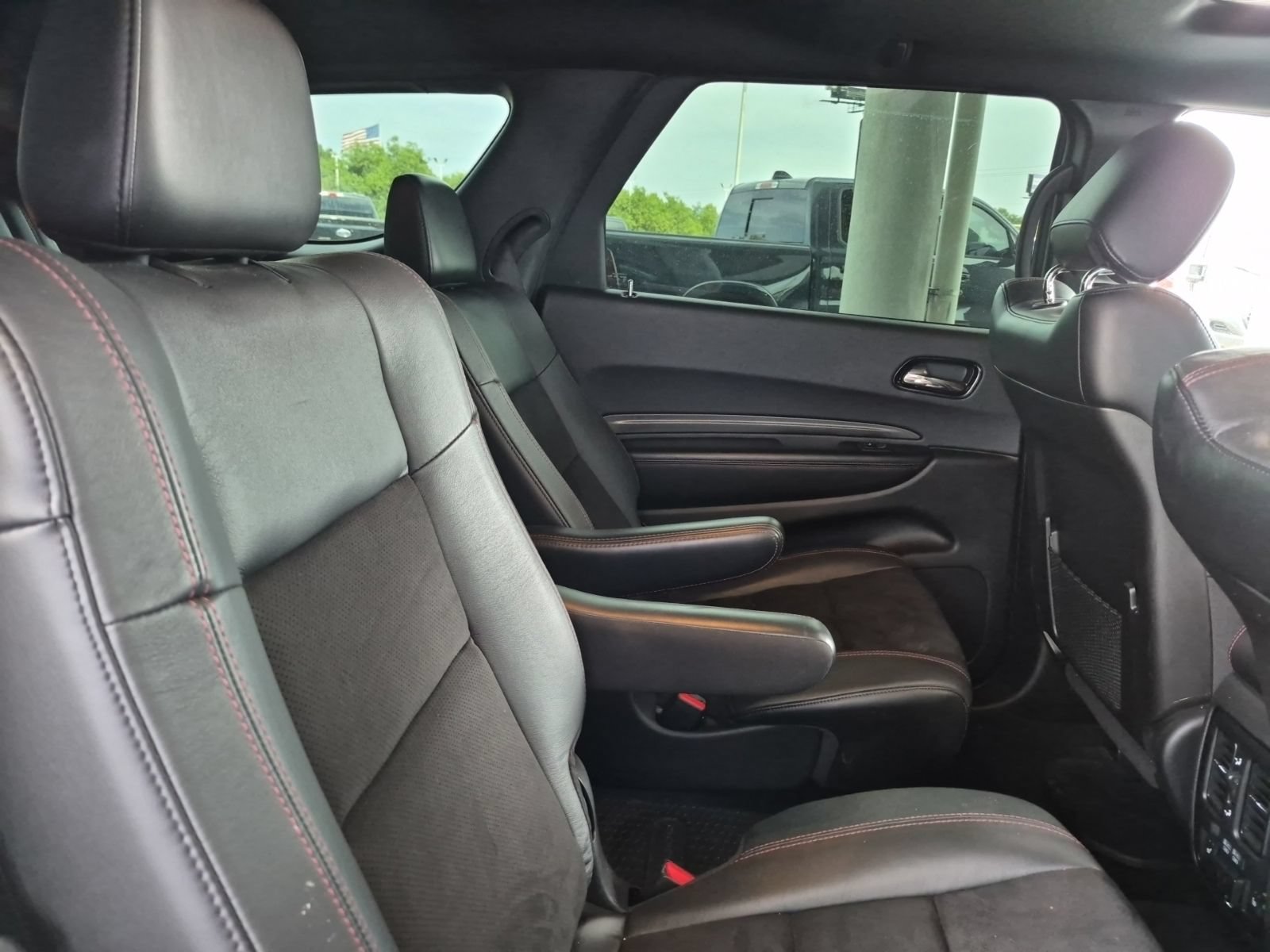 Used 2021 Dodge Durango R/T w/ Technology Group AWD/4WD image 8