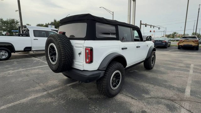 Used 2022 Ford Bronco Badlands AWD/4WD image 8