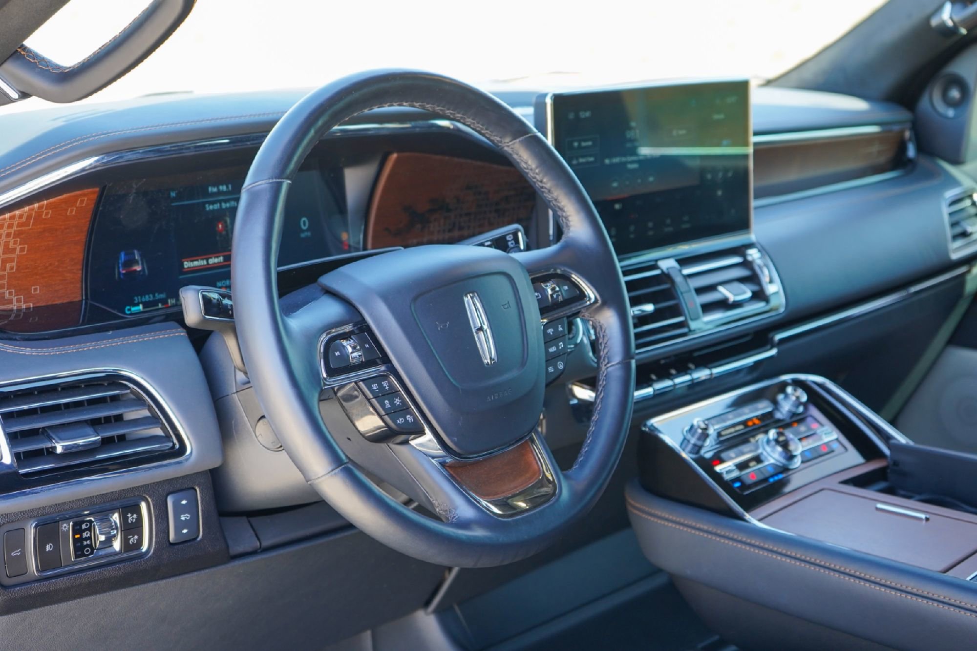 Used 2024 Lincoln Navigator Black Label image 7