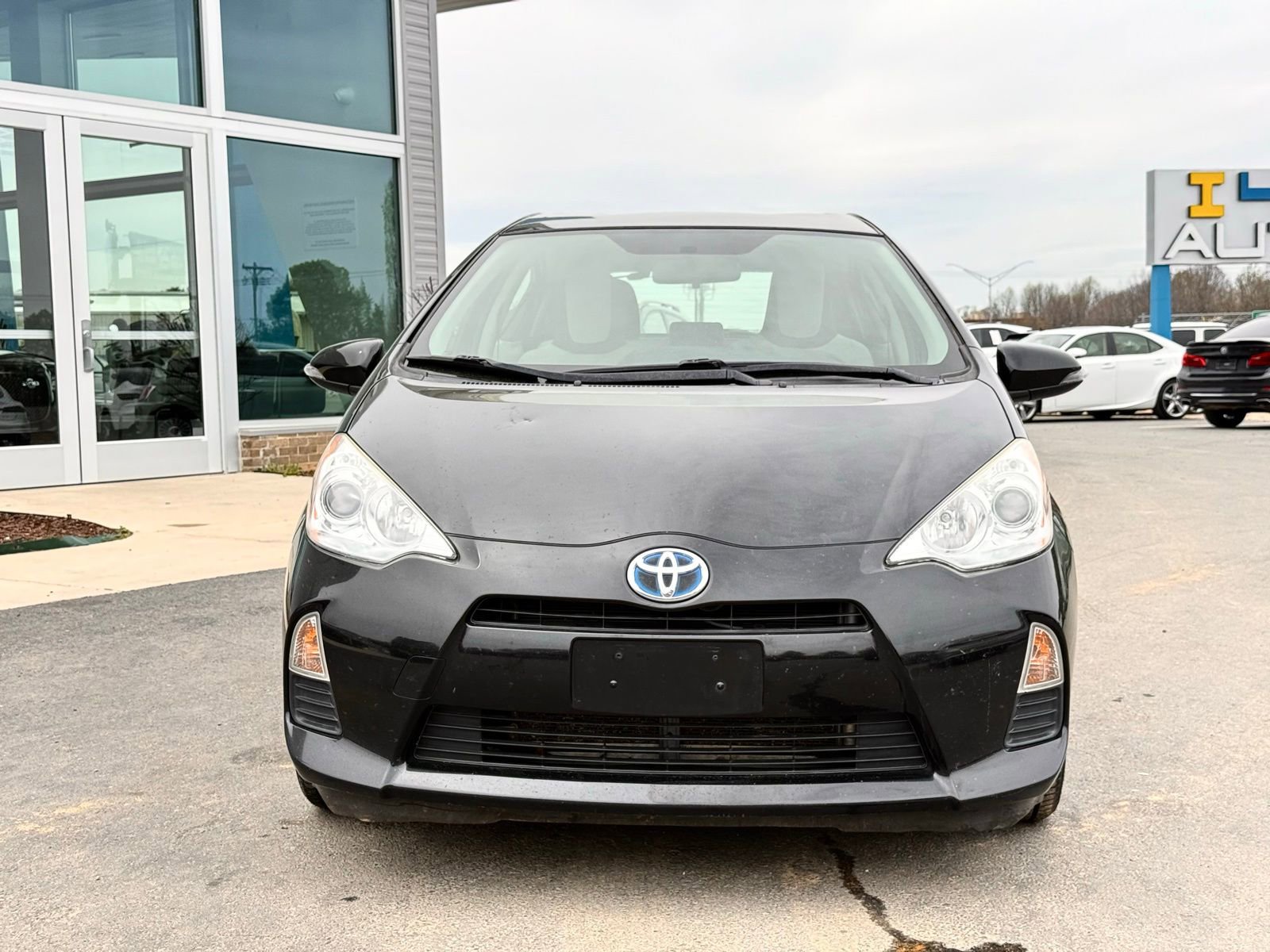 Used 2012 Toyota Prius C One FWD image 5
