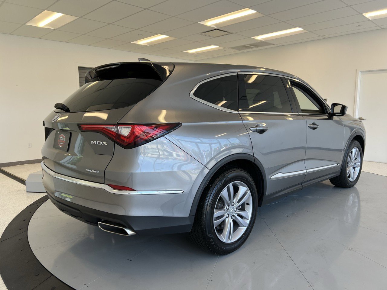 Used 2023 Acura MDX SH-AWD image 64