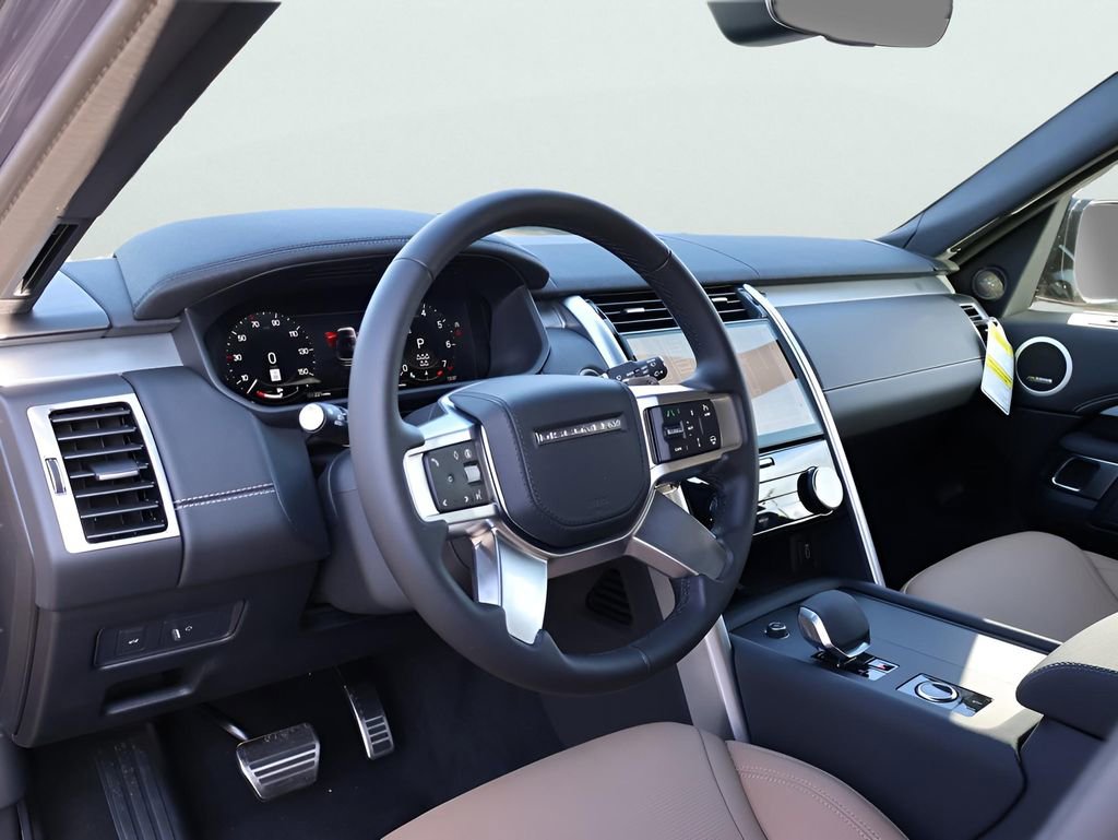 New 2026 Land Rover Discovery Limited Edition AWD/4WD image 18