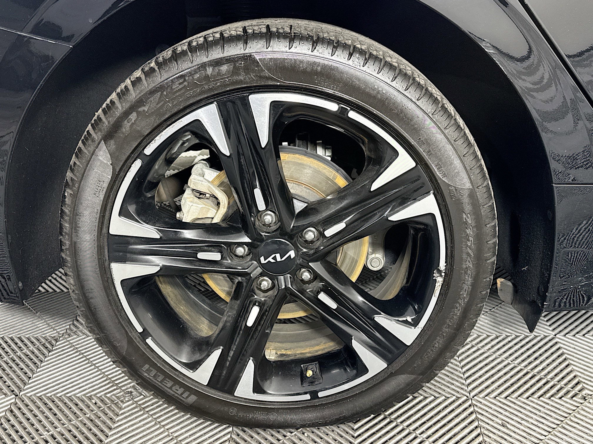 Used 2024 Kia K5 GT-Line image 32