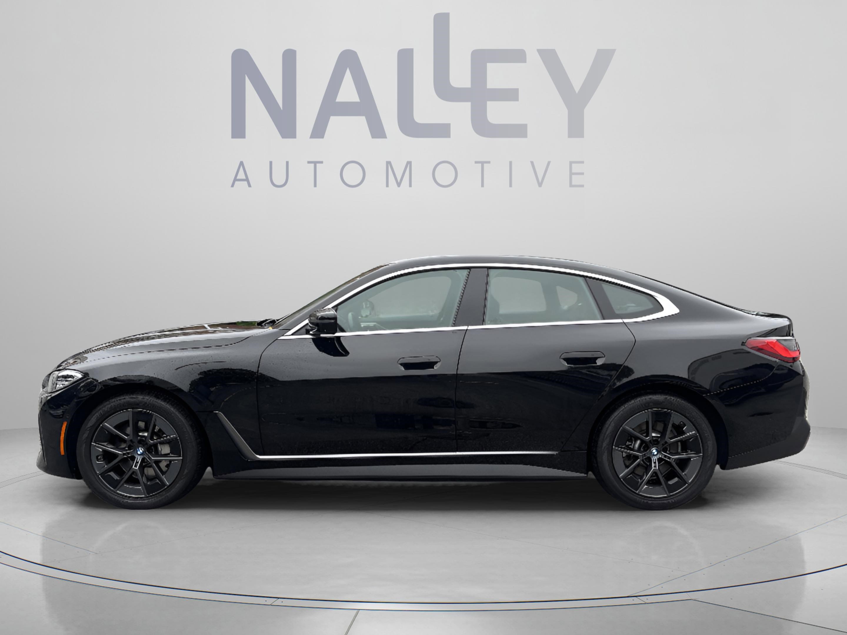 Used 2023 BMW i4 eDrive35 w/ Premium Package RWD image 3