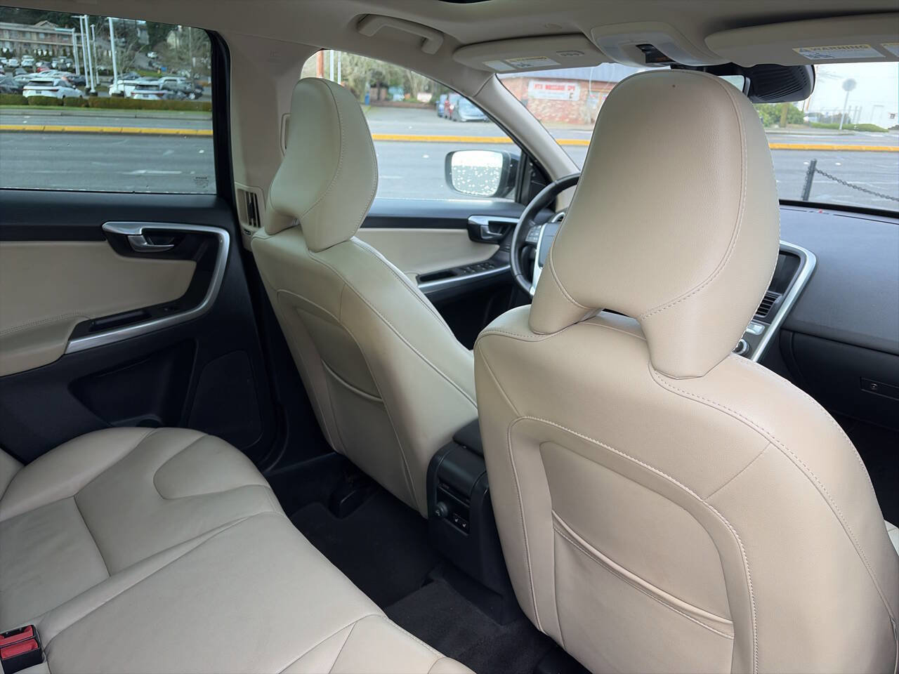 Used 2016 Volvo XC60 T5 Premier image 22