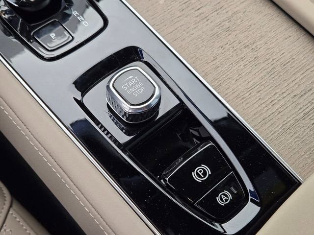 New 2026 Volvo XC90 T8 Core AWD/4WD image 25