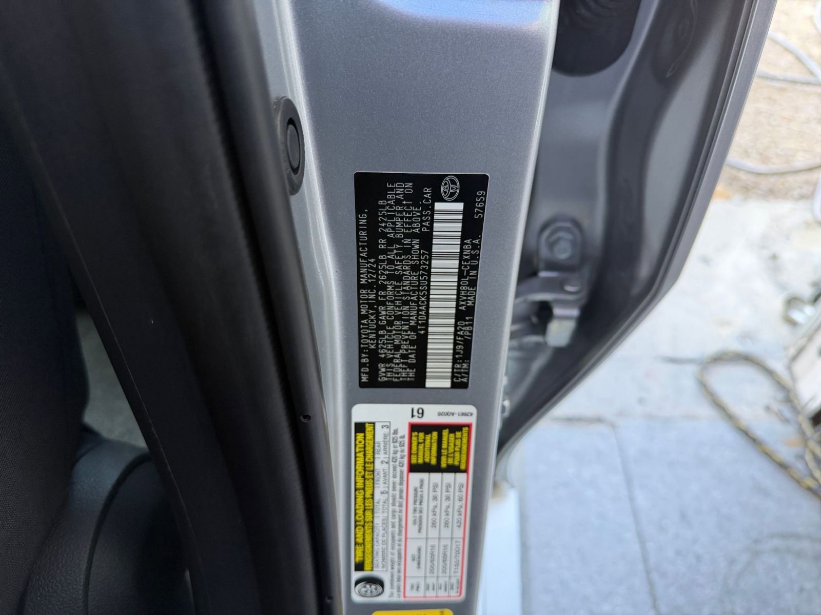 Used 2025 Toyota Camry LE image 28