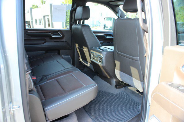 Used 2024 GMC Sierra 3500 Denali image 16