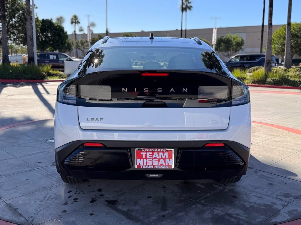 New 2026 Nissan Leaf Platinum+ w/ Cargo Package (Platinum+) FWD image 6