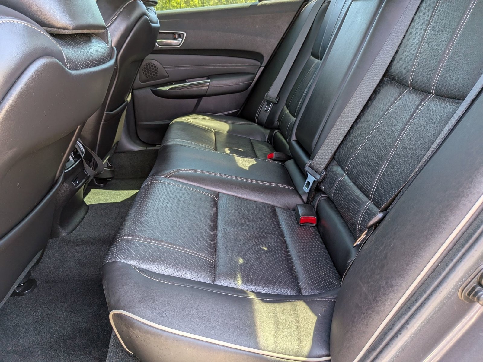 Used 2018 Acura TLX V6 w/ Advance Package FWD image 20