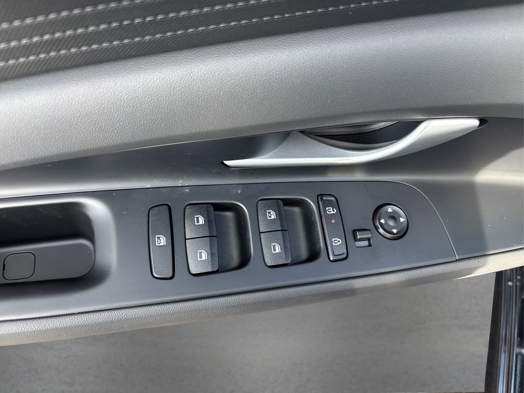 New 2026 Hyundai Elantra Hybrid w/ Cargo Package FWD image 24