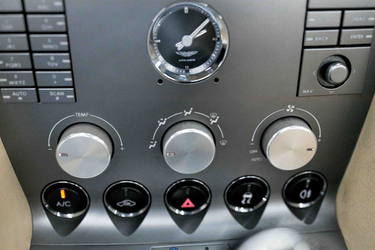 Used 2006 Aston Martin DB9 Volante RWD image 68