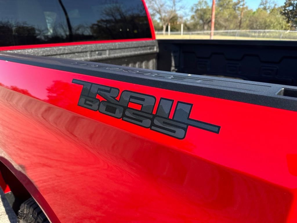 New 2026 Chevrolet Silverado 1500 Custom Trail Boss w/ Dark Appearance Package image 13