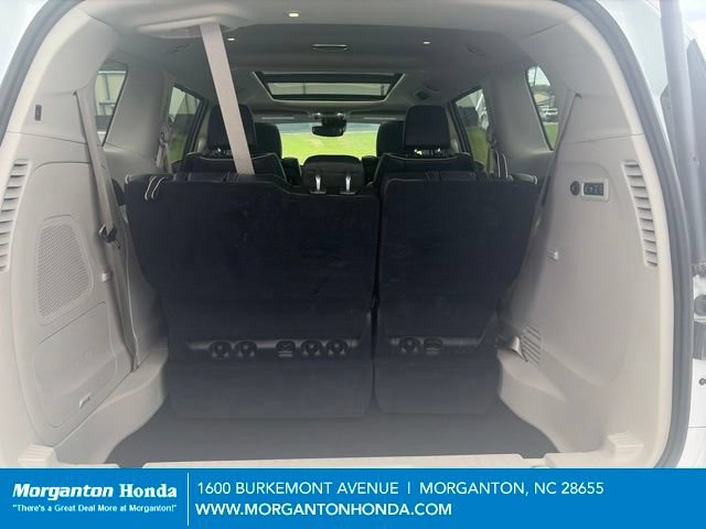 Used 2023 Chrysler Pacifica Limited w/ Uconnect Theater Family Group AWD/4WD image 30