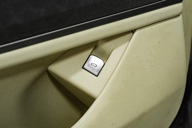 Used 2017 BMW 740i xDrive AWD SUNROOF LEATHER HEATED SEA image 42