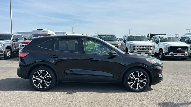 Certified 2021 Ford Escape SE w/ SE Sport Appearance Package image 2