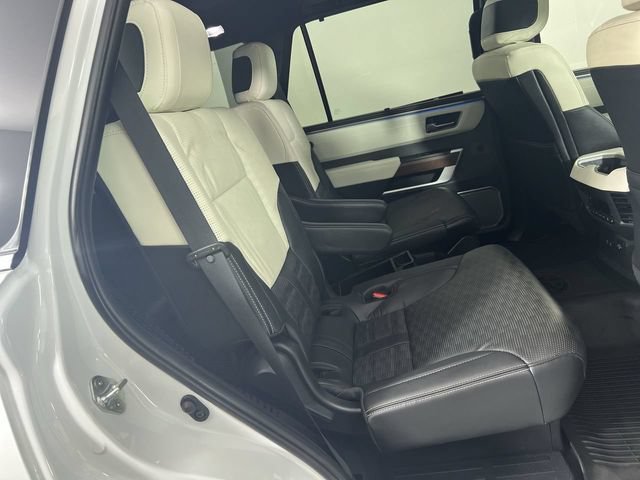 Used 2024 Toyota Sequoia Capstone AWD/4WD image 28
