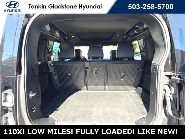 Used 2021 Land Rover Defender 110 X image 25