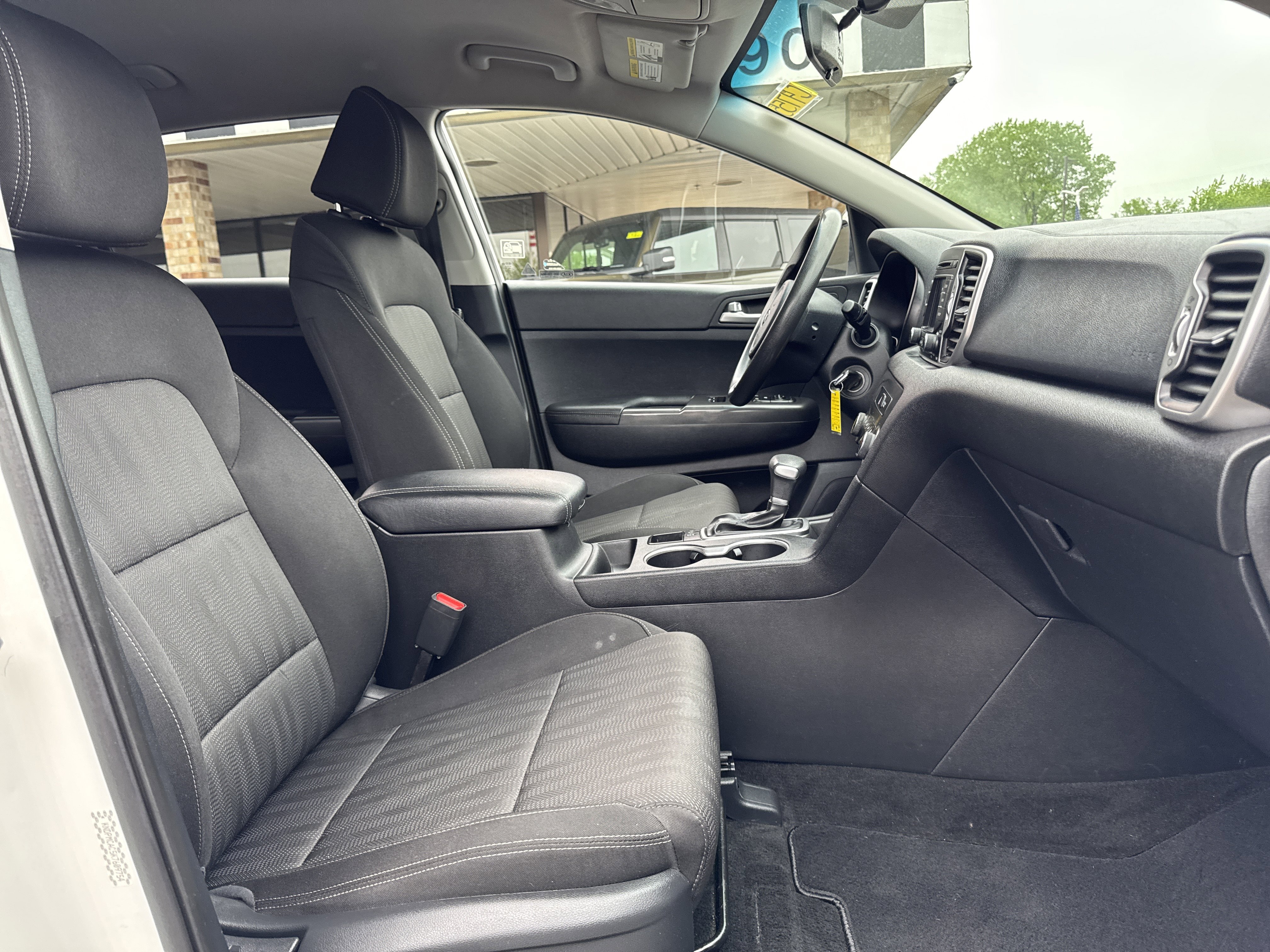 Used 2019 Kia Sportage LX AWD/4WD image 25