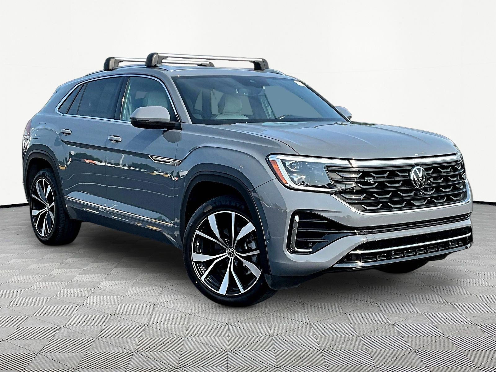 Used 2024 Volkswagen Atlas Cross Sport SEL Premium R-Line AWD/4WD image 3