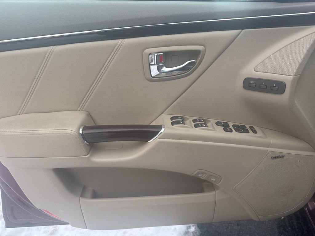 Used 2009 Hyundai Azera Limited w/ Ultimate Pkg 3 image 24