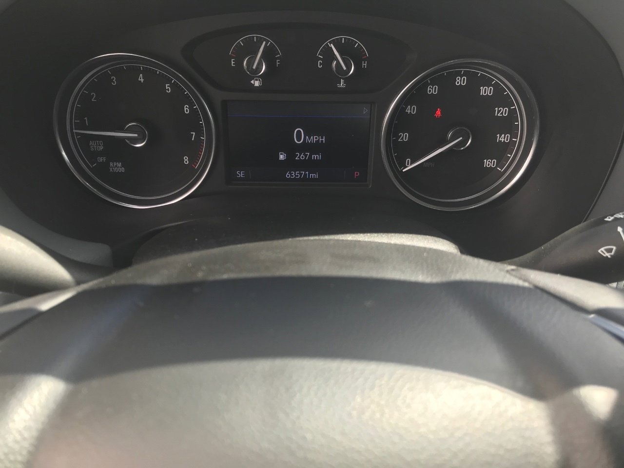 Used 2023 Buick Enclave Essence image 12