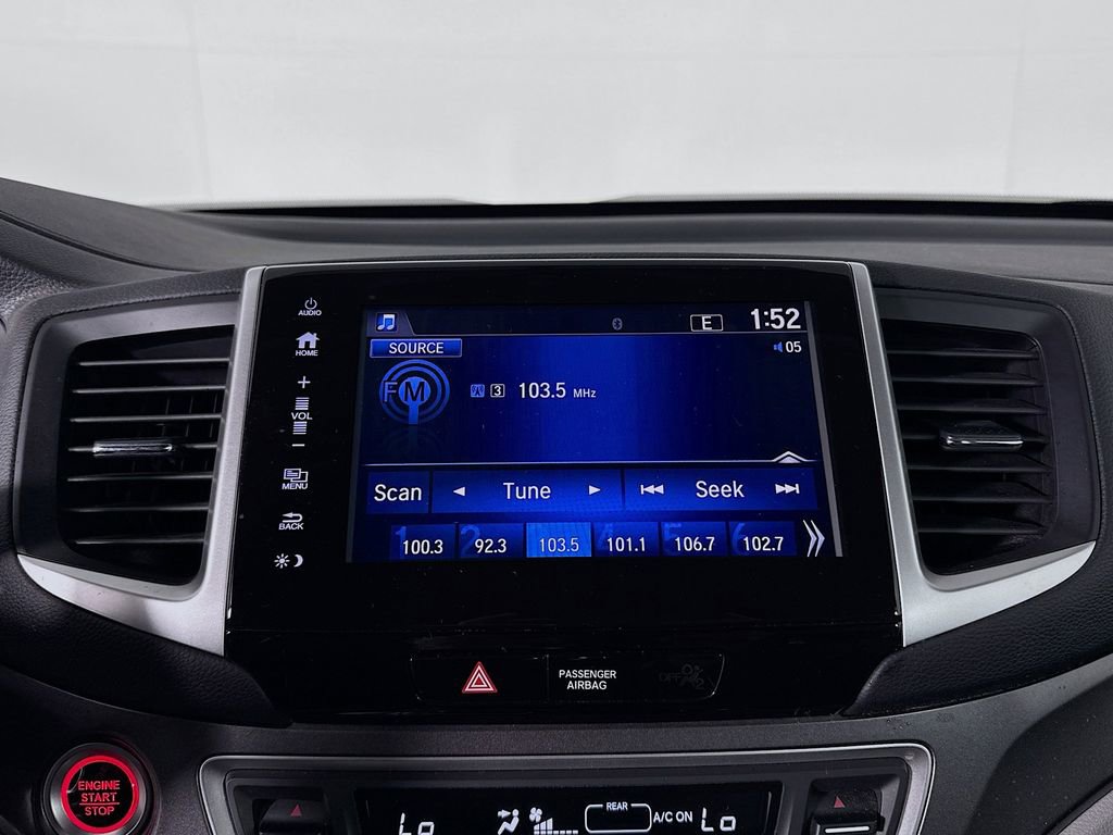Used 2017 Honda Pilot EX image 16