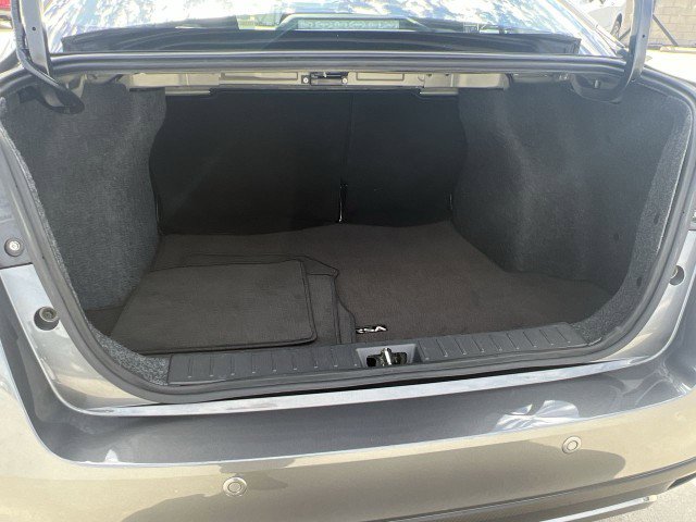 Used 2025 Nissan Versa SV FWD image 25