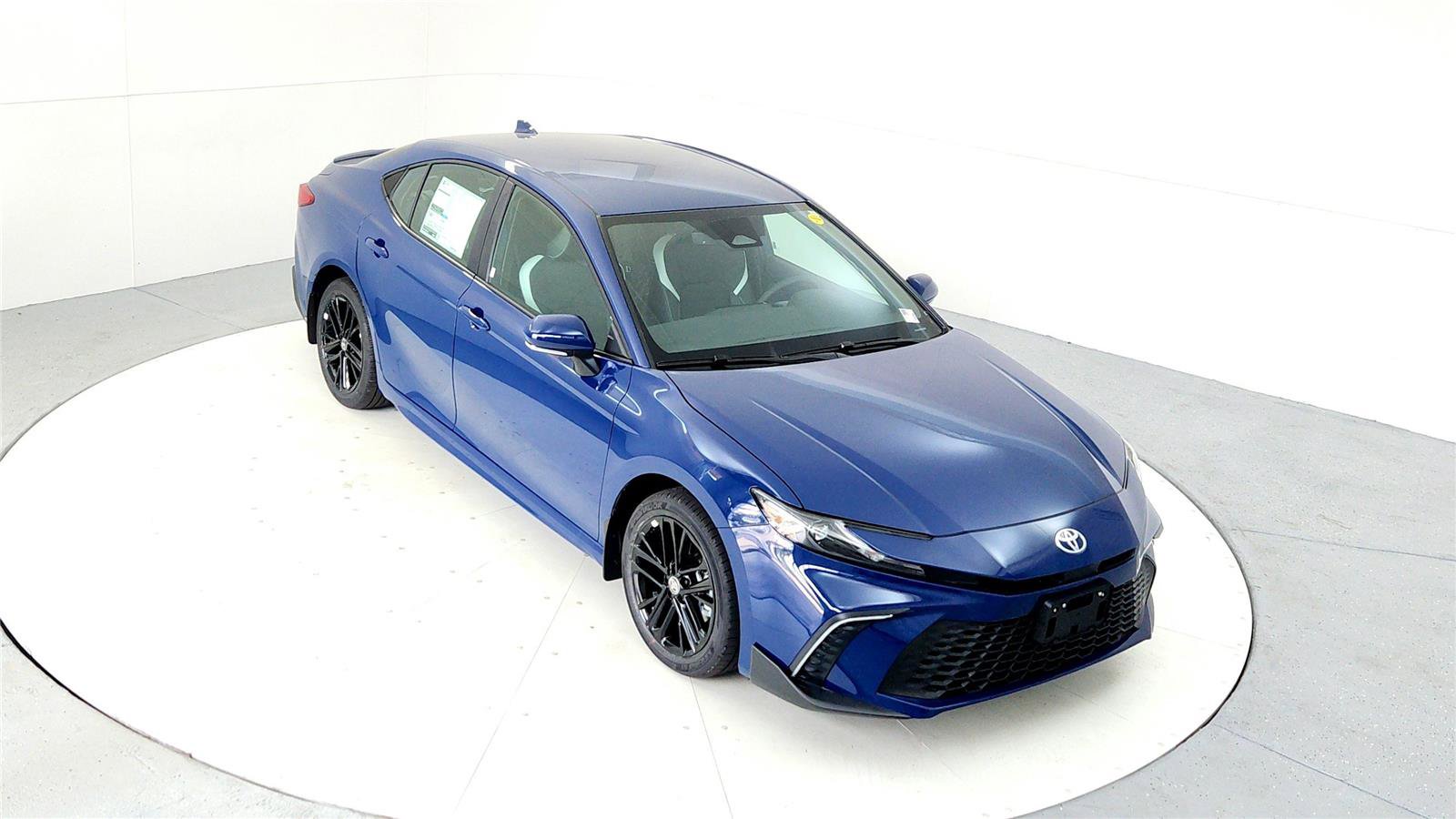 New 2026 Toyota Camry SE image 9