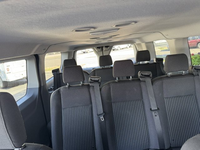 Used 2018 Ford Transit 150 XL RWD image 3