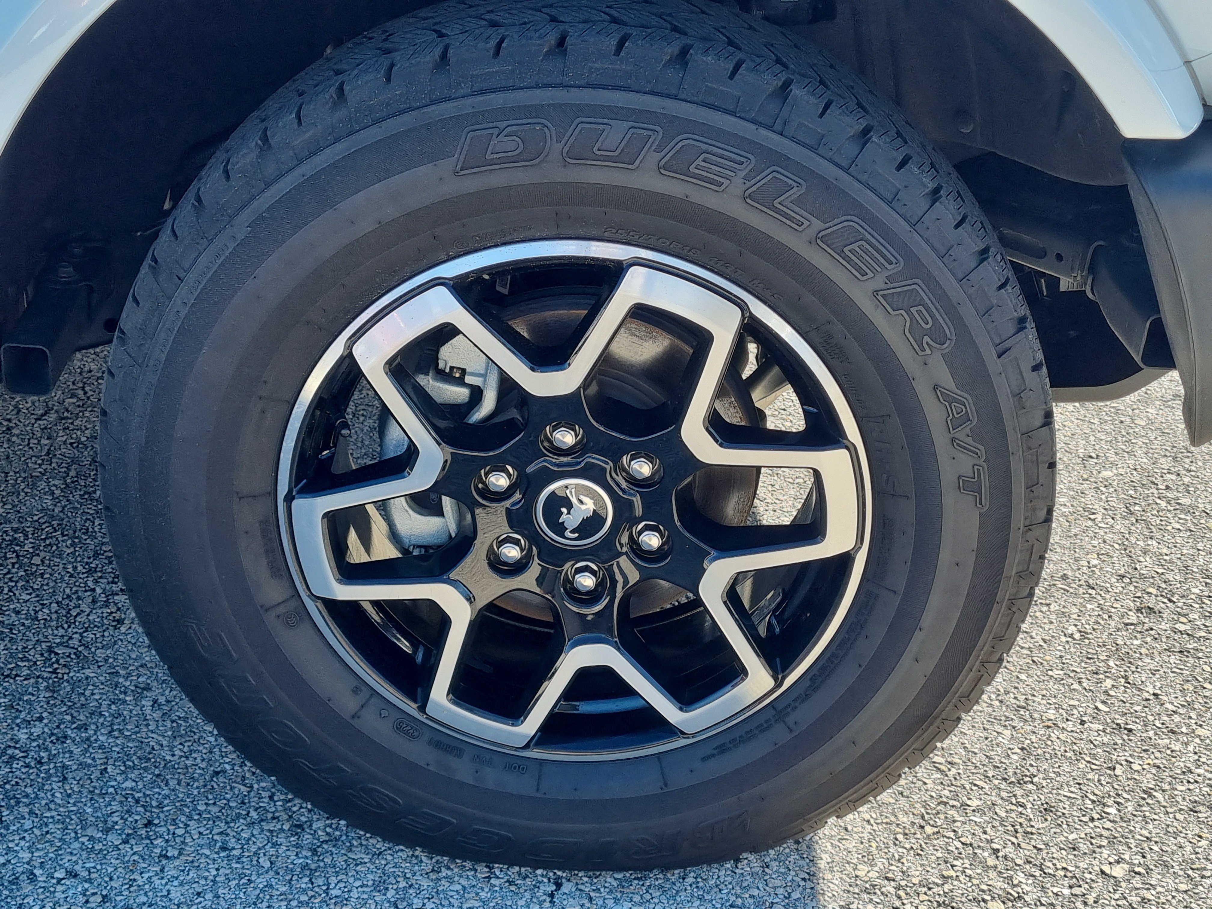 Used 2025 Ford Bronco Outer Banks AWD/4WD image 9