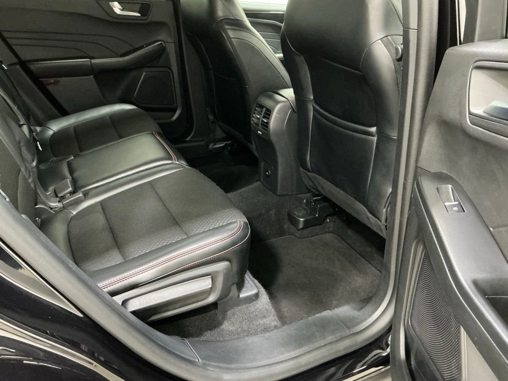 Used 2025 Ford Escape ST-Line image 26