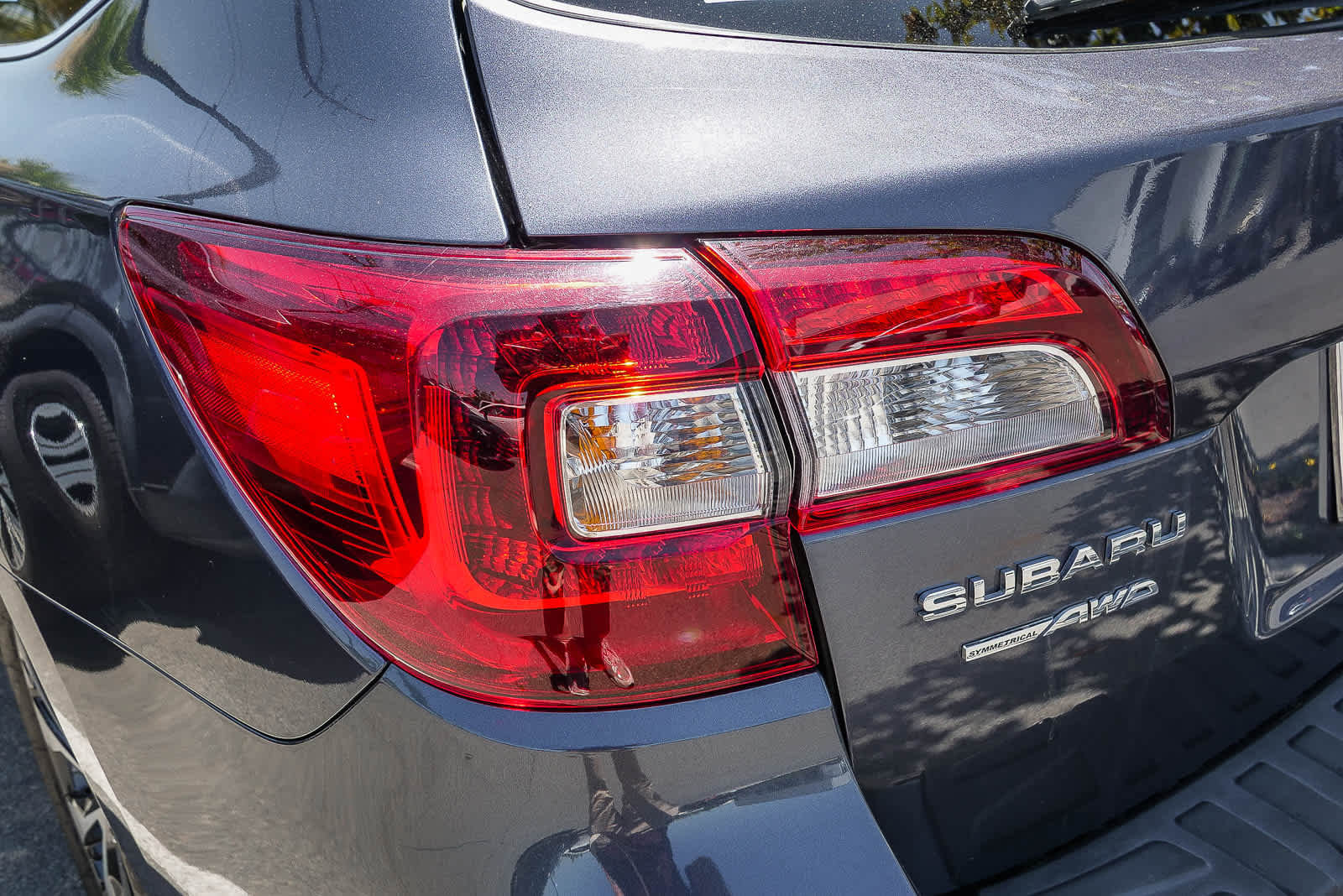 Used 2017 Subaru Outback 2.5i Limited AWD/4WD image 18