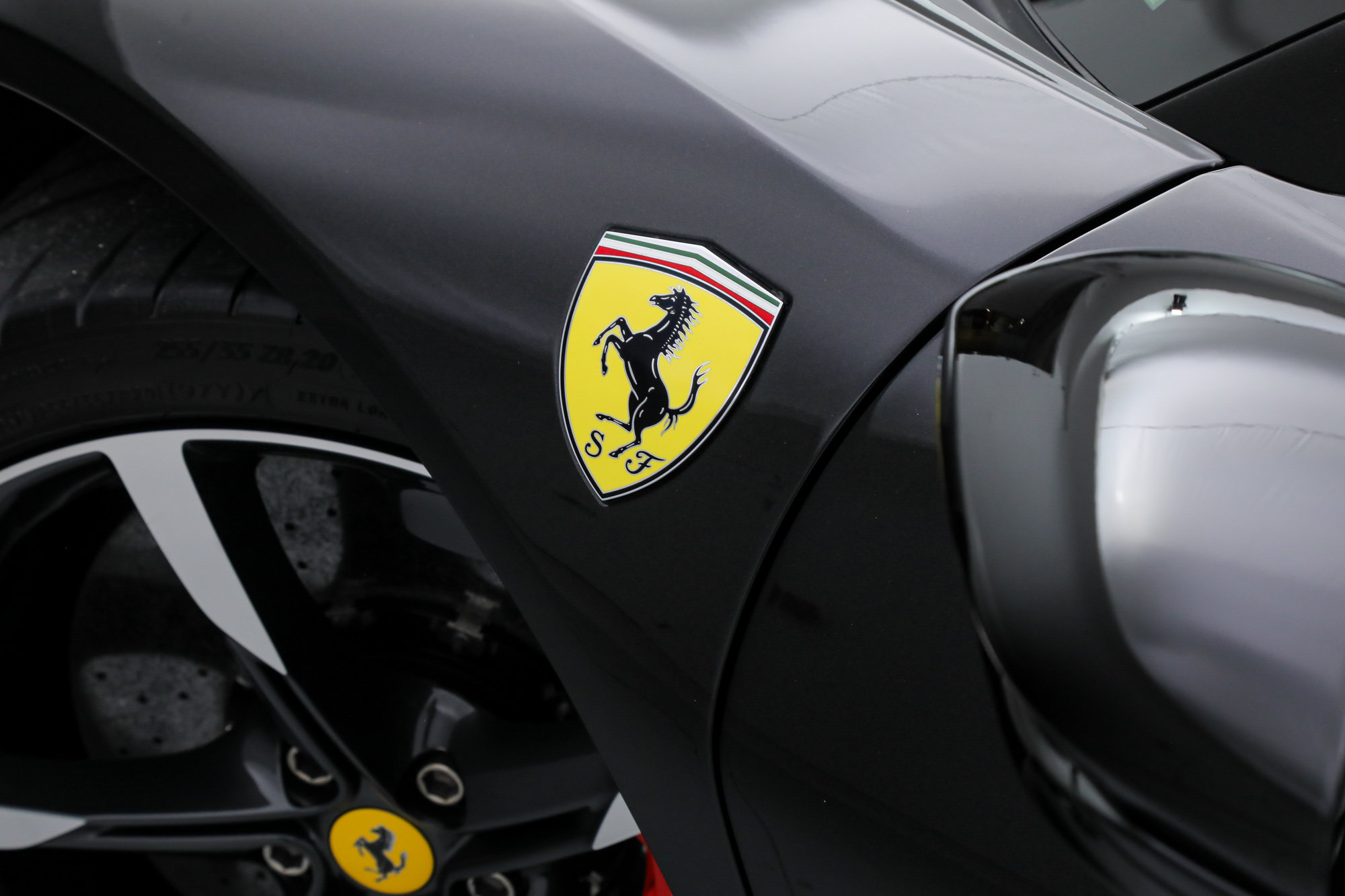 Certified 2022 Ferrari SF90 Spider AWD/4WD image 38