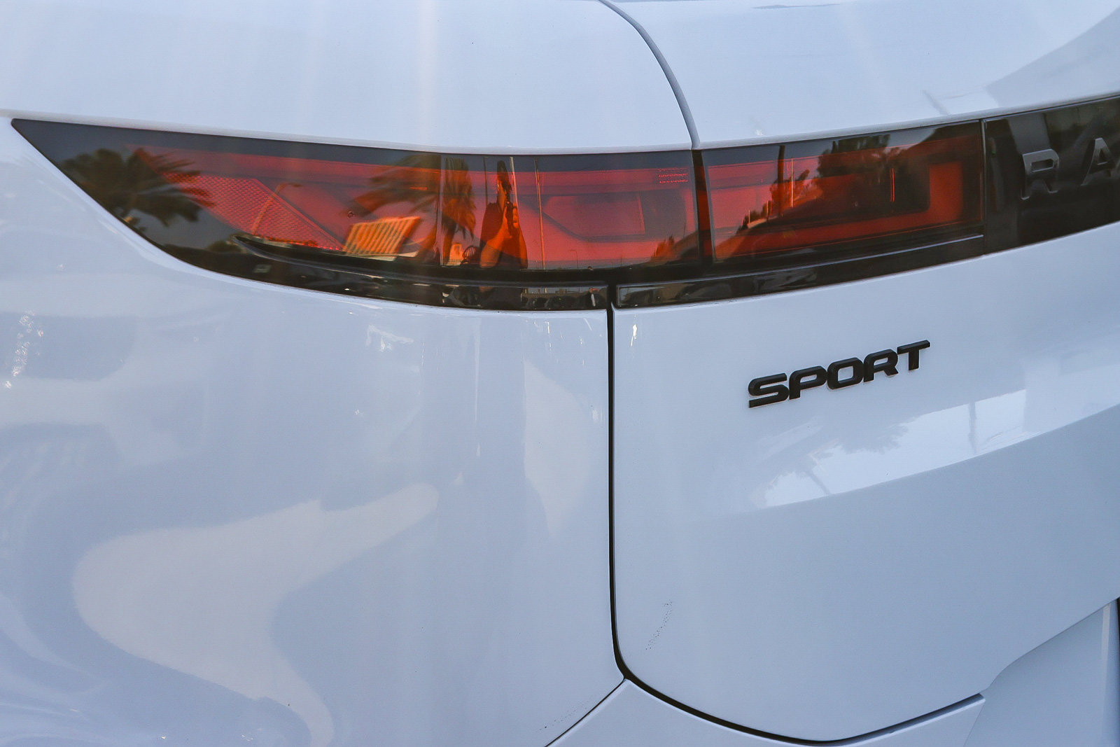 Certified 2024 Land Rover Range Rover Sport Dynamic SE AWD/4WD image 6