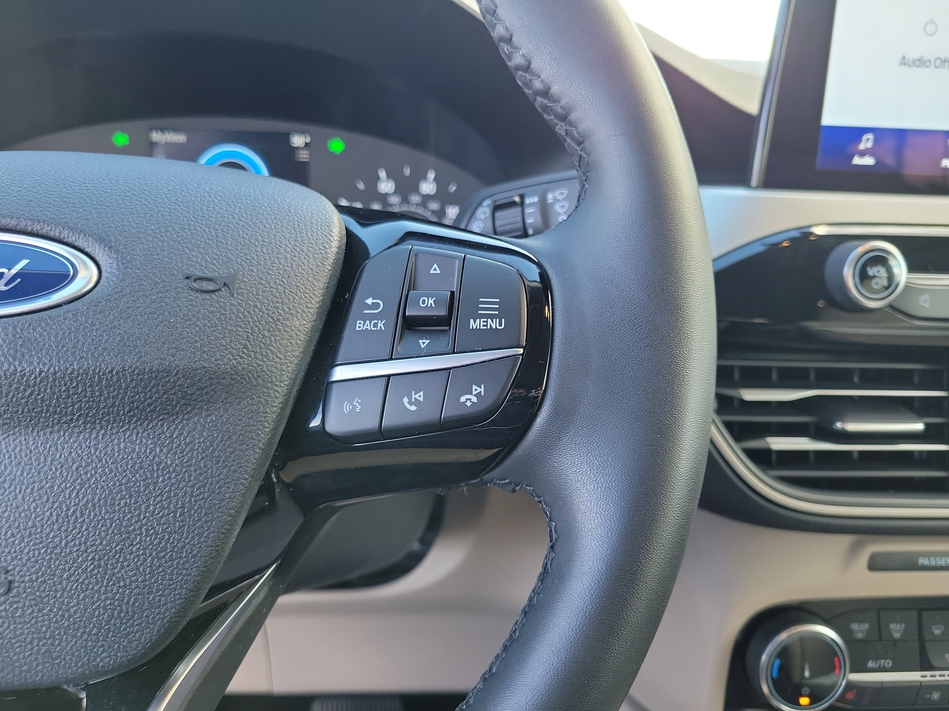 Used 2022 Ford Escape SEL image 23