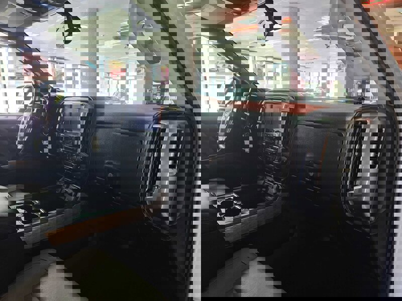 Used 2017 Chevrolet Silverado 1500 LTZ w/ Sport Package AWD/4WD image 15