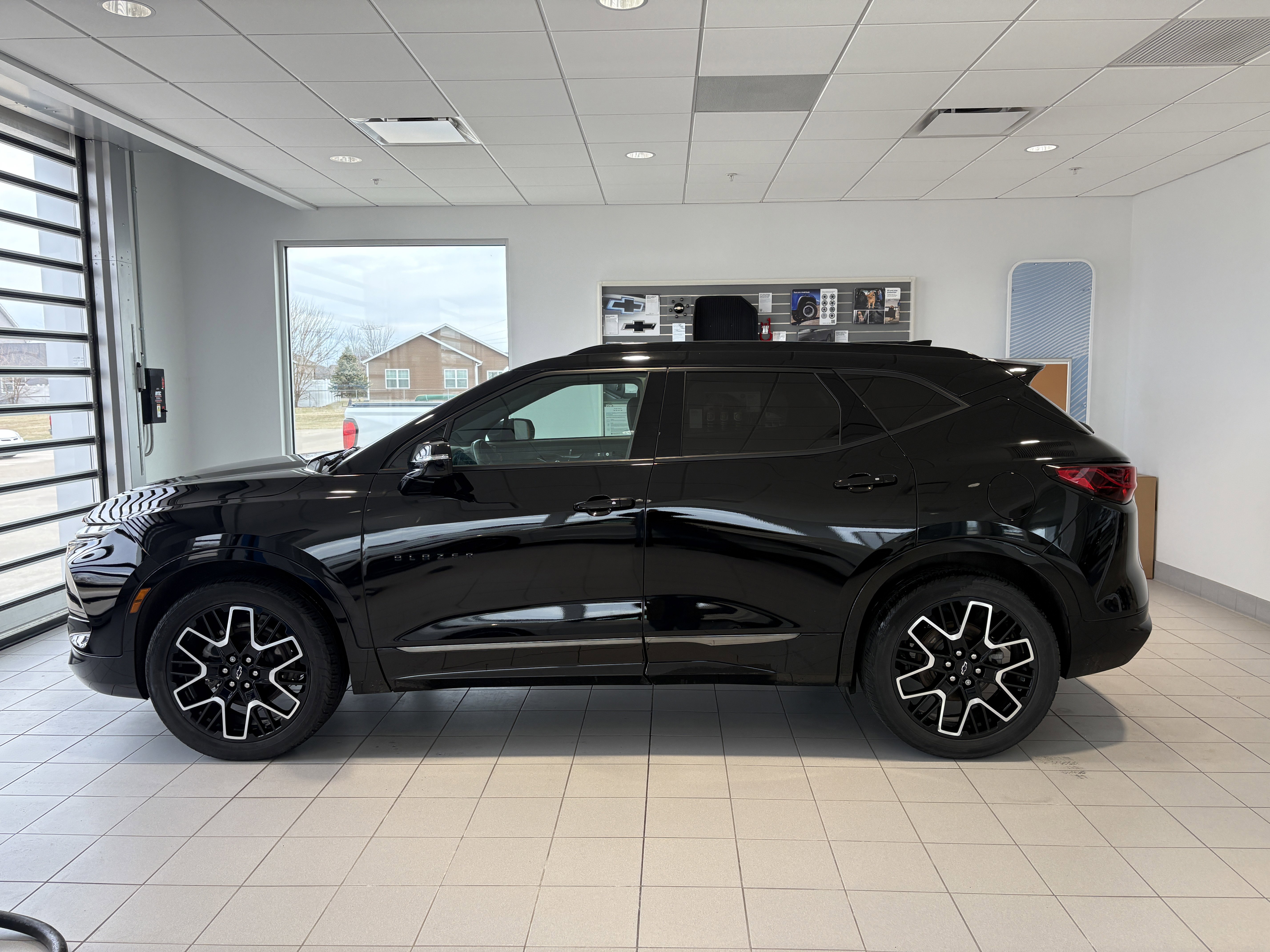 Used 2023 Chevrolet Blazer RS w/ LPO, Cargo Package image 2