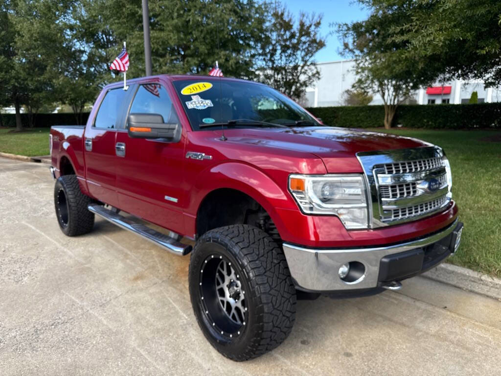 Used 2014 Ford F150 XLT w/ XLT Chrome Package image 4