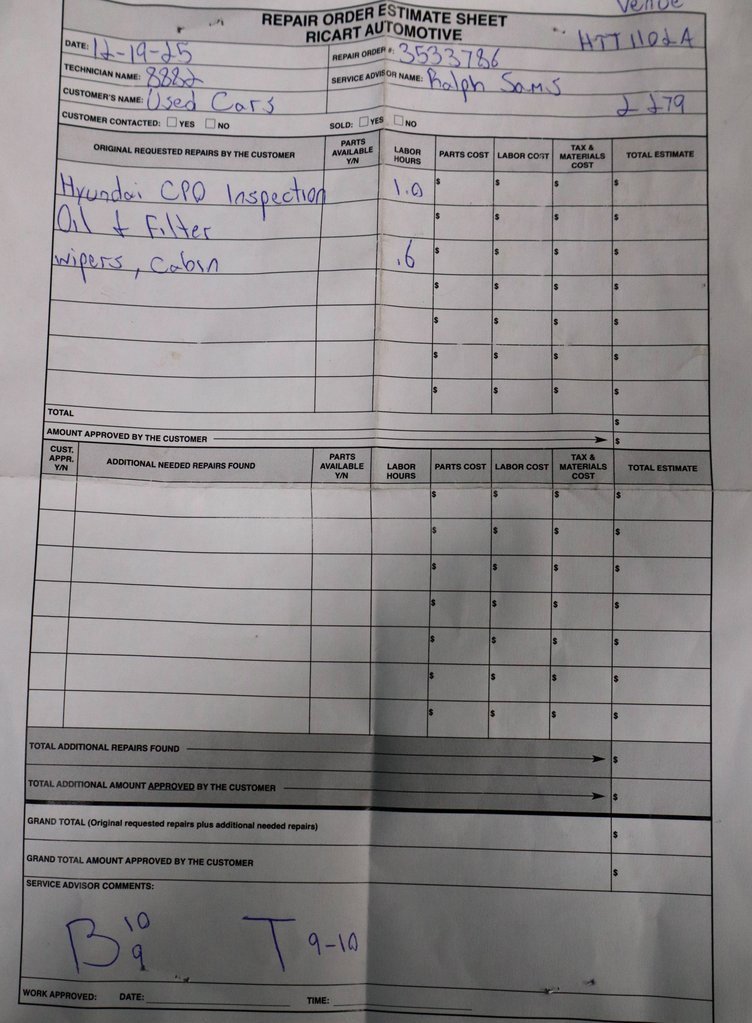 Certified 2025 Hyundai Venue SEL image 4