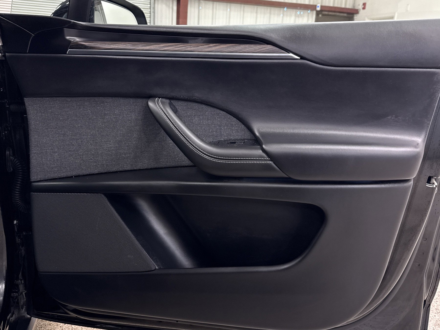 Used 2023 Tesla Model X image 27