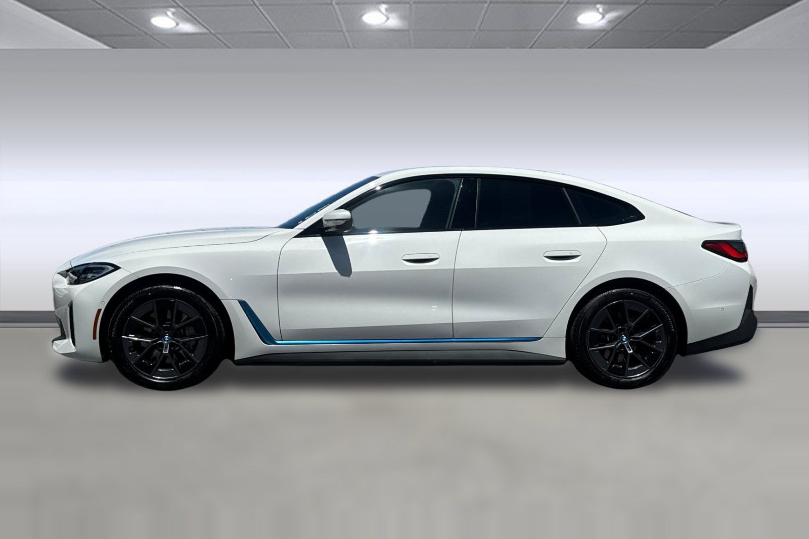 Certified 2023 BMW i4 eDrive35 w/ Premium Package RWD image 2