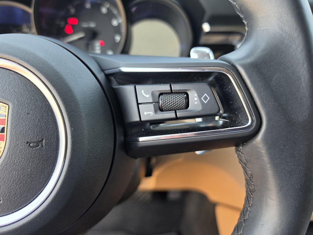 Certified 2023 Porsche Macan AWD/4WD image 24