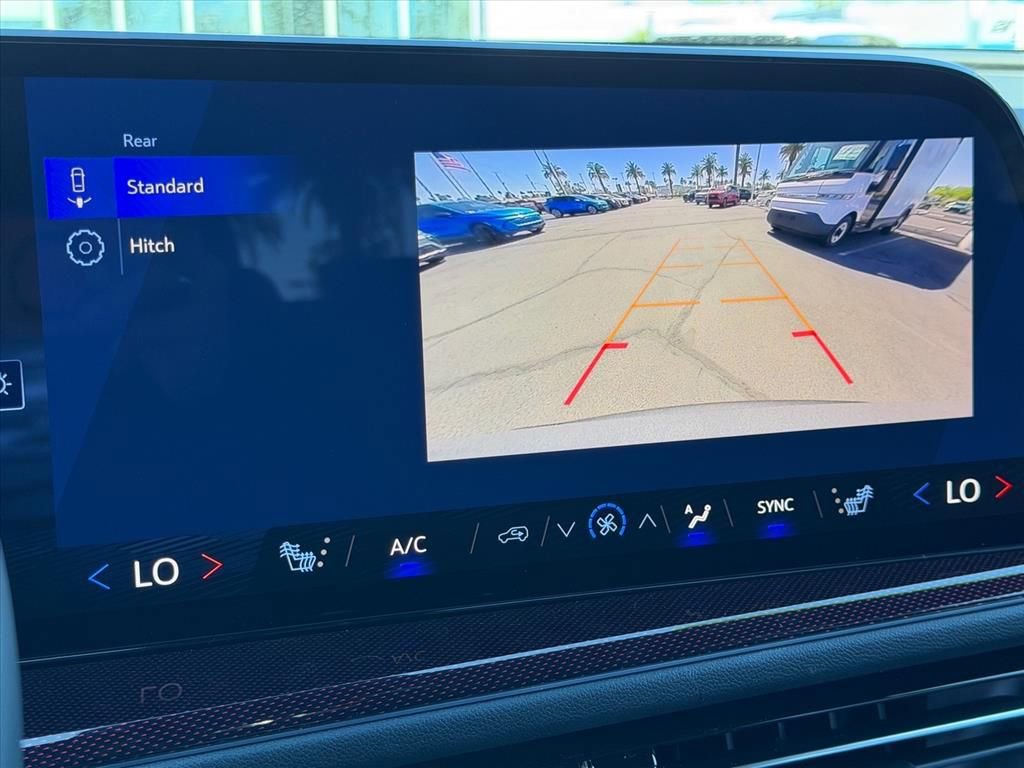 New 2026 Chevrolet Traverse Z71 w/ LPO, Floor Liner Package AWD/4WD image 12